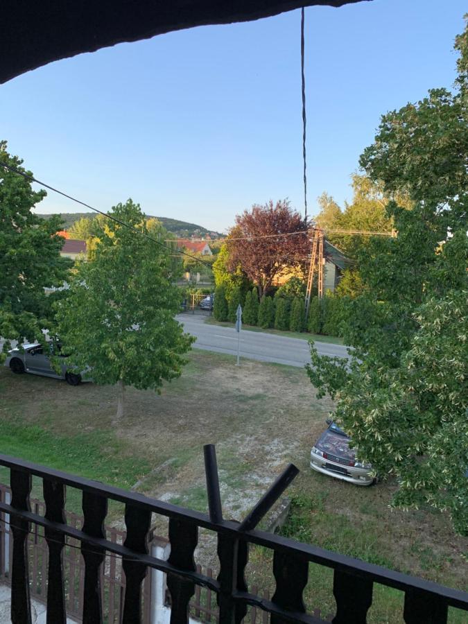Whitehouse Alsoors Aparthotel Exteriör bild