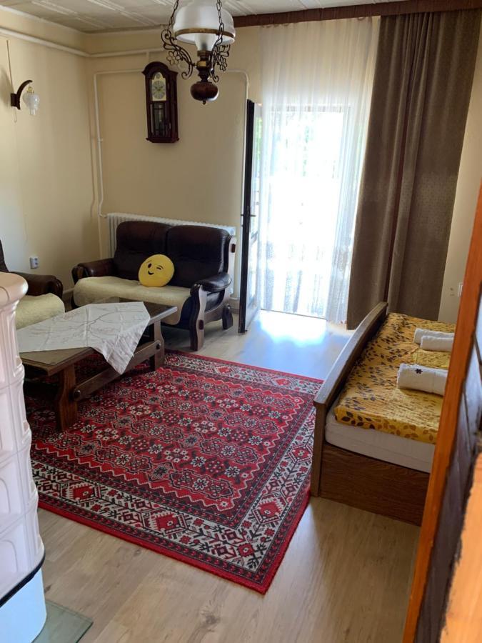 Whitehouse Alsoors Aparthotel Exteriör bild